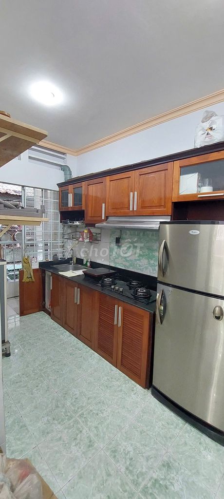 Rent a Ngô Quyền apartment on the third floor, two bedrooms, one bathroom.