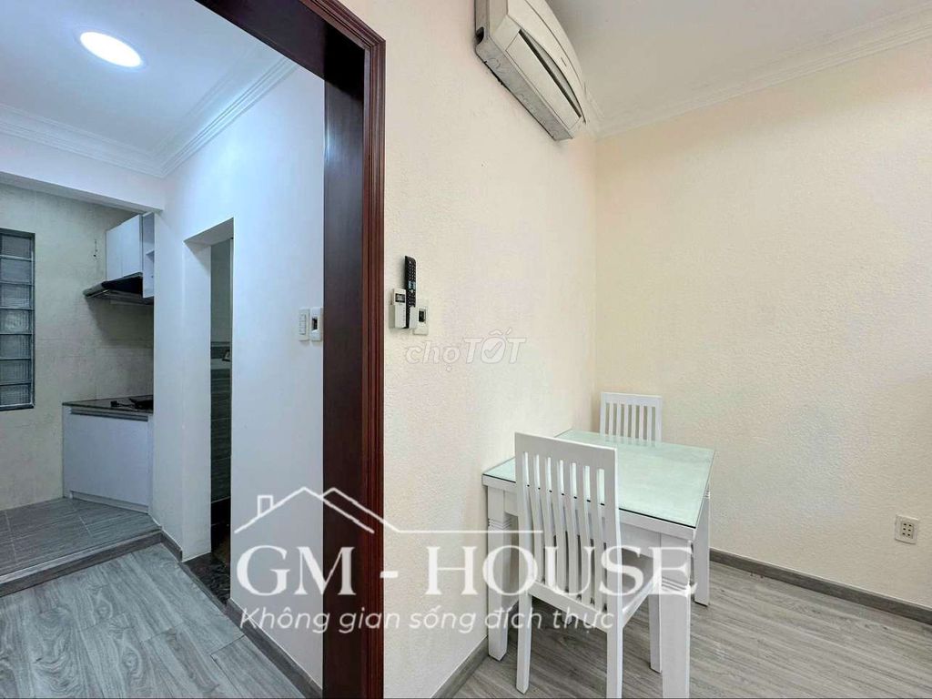 The apartment is 30 m2 senior in the 7th grade, Nguyễn Văn Thương.