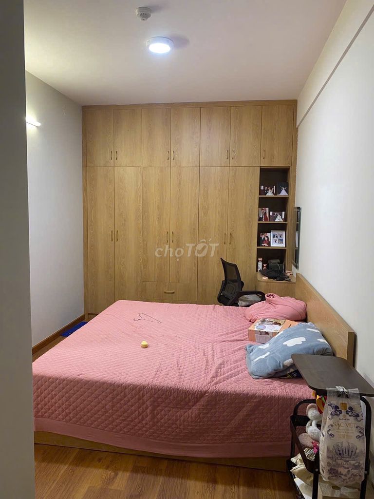 Rent Carillon 7, room 2 bedrooms at 10 million, house in shape.