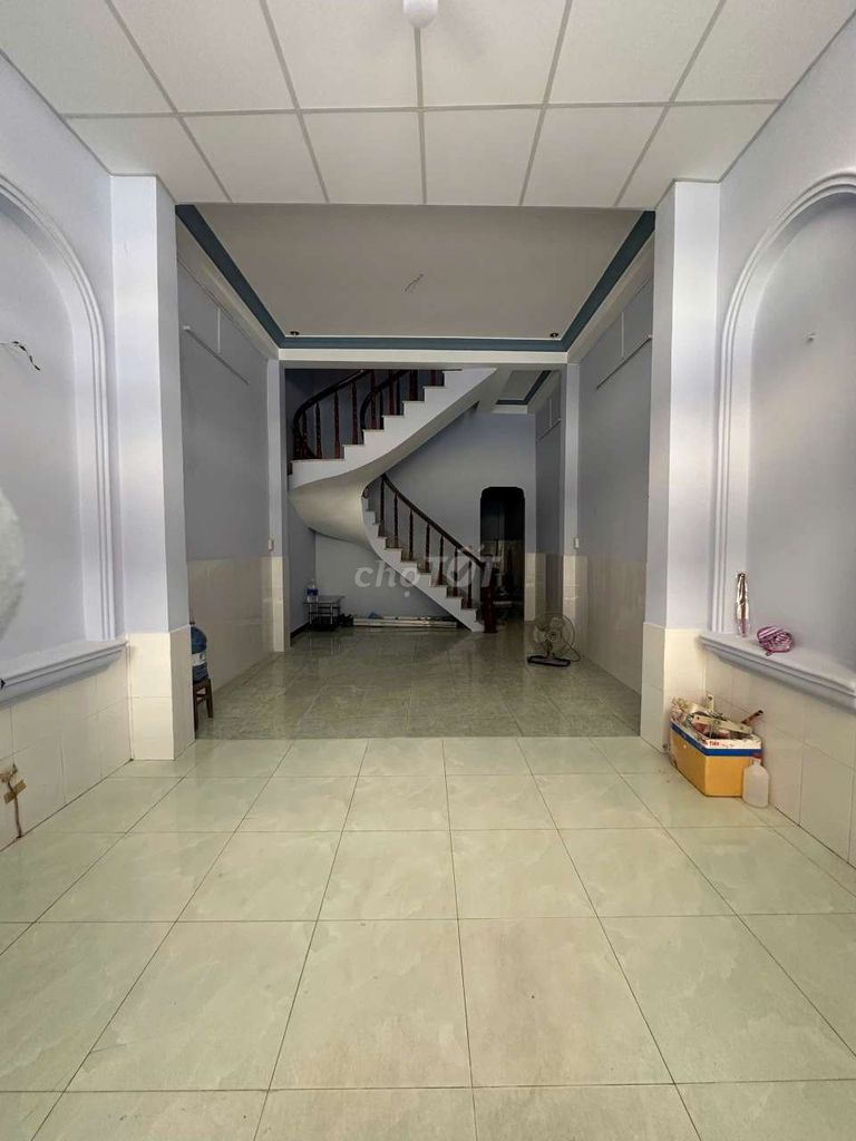 Rent an alleyway Phan Văn Hớn. 1 st 1 st floor, area 44015, 2 bedrooms