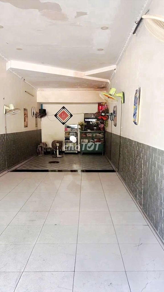 Hot! Cash front Hiền Vương businesses just got in, shop, hair, spa.