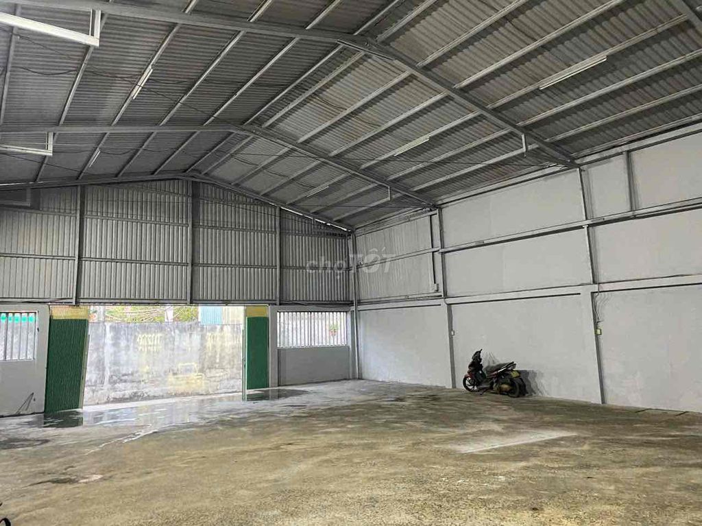 We'll rent the vault 12 x 18 X 18 Aft Car. 1 Tô Ngọc Vân-5*15 Gò Vấp