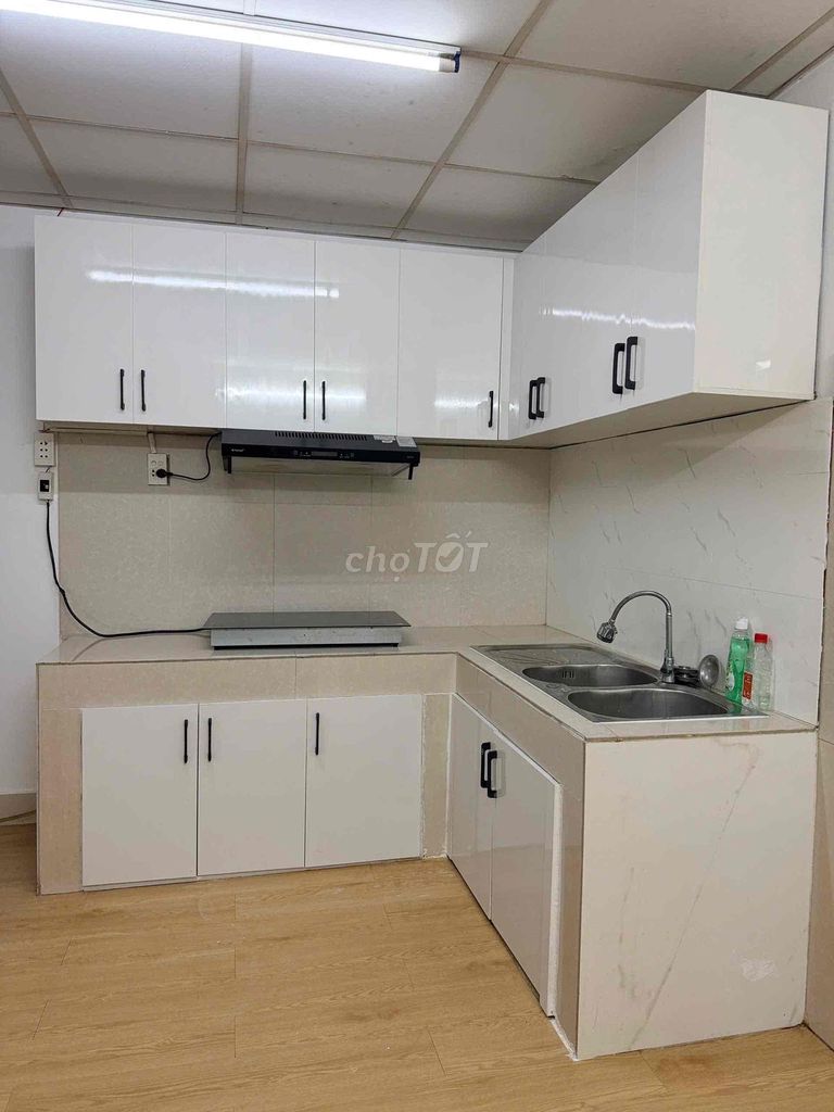 Rent the whole house-- new house, alley car-- 8 million a month.