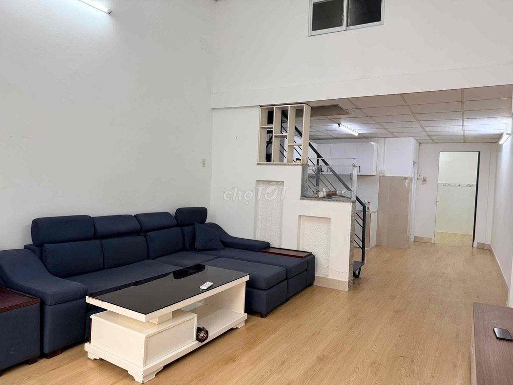 Rent the whole house-- new house, alley car-- 8 million a month.