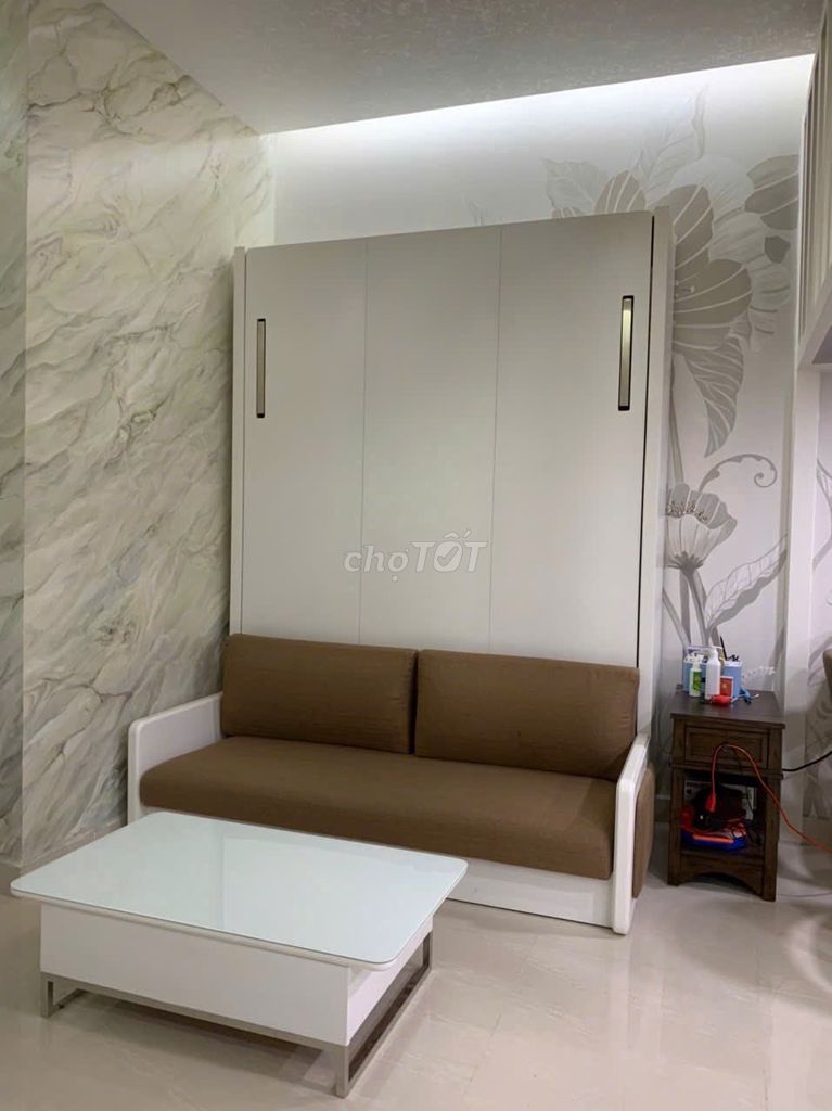 Rent Golden King 37 m2 offices. One bedroom costs 12 million in the United States of Seven.