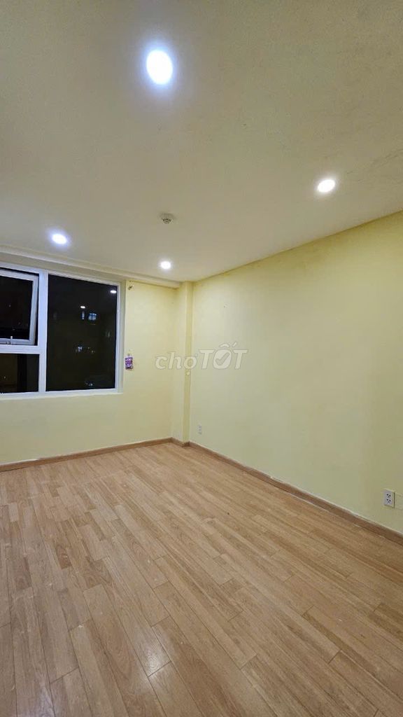 Need to rent apartment 0-6.