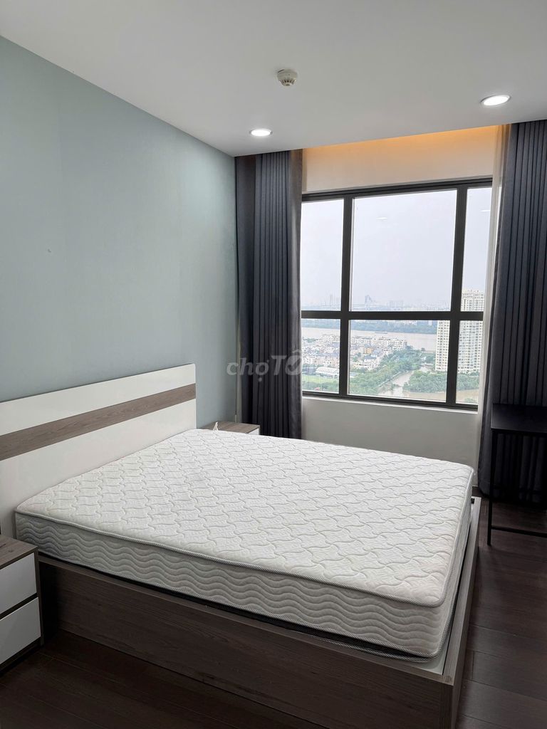 The Sun Avenue rents two bedrooms full of furniture for 19 million a month.