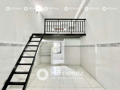 2 X-way hotels, open wide window windows, Trần Văn Giàu out of 10