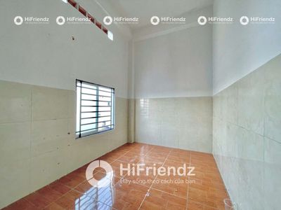 2 X-way hotels, open wide window windows, Trần Văn Giàu out of 10