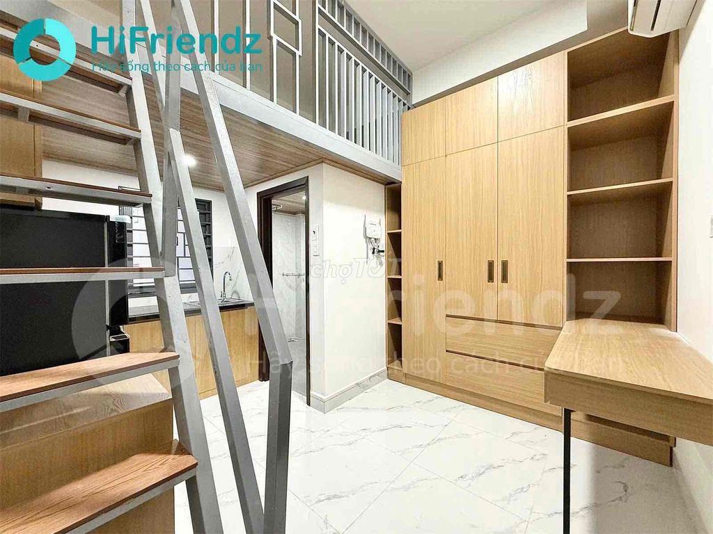 The master of furniture luxury is in blue, Bình Thạnh County.