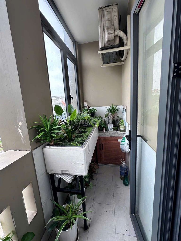 front balcony on Phạm Hữu Lầu.