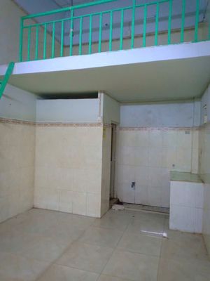 The boarding room has a set-up time - the time of freedom - the price of 1.7 million a month.