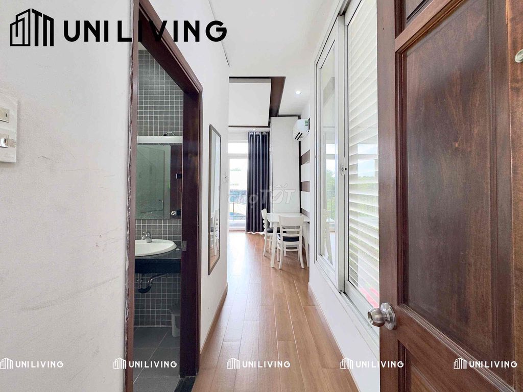 Rent a balcony apartment 30 M2 with her own washing machine near the court.