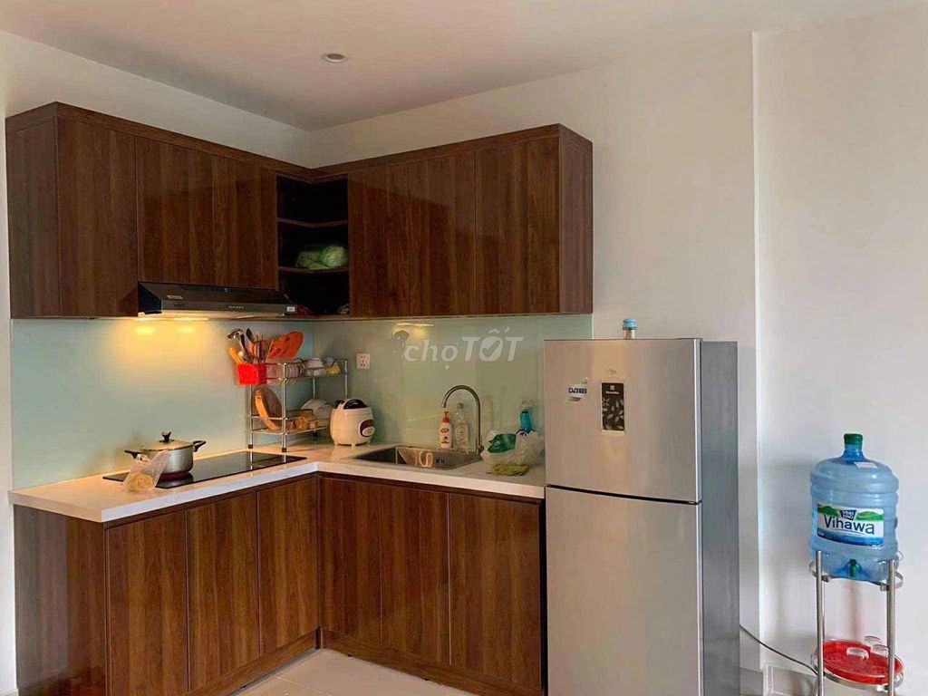 Rent a S101 bedroom plus a full interior.