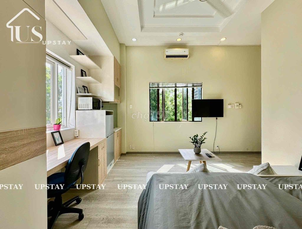 the actual picture - the sky window studio full interior near the coast