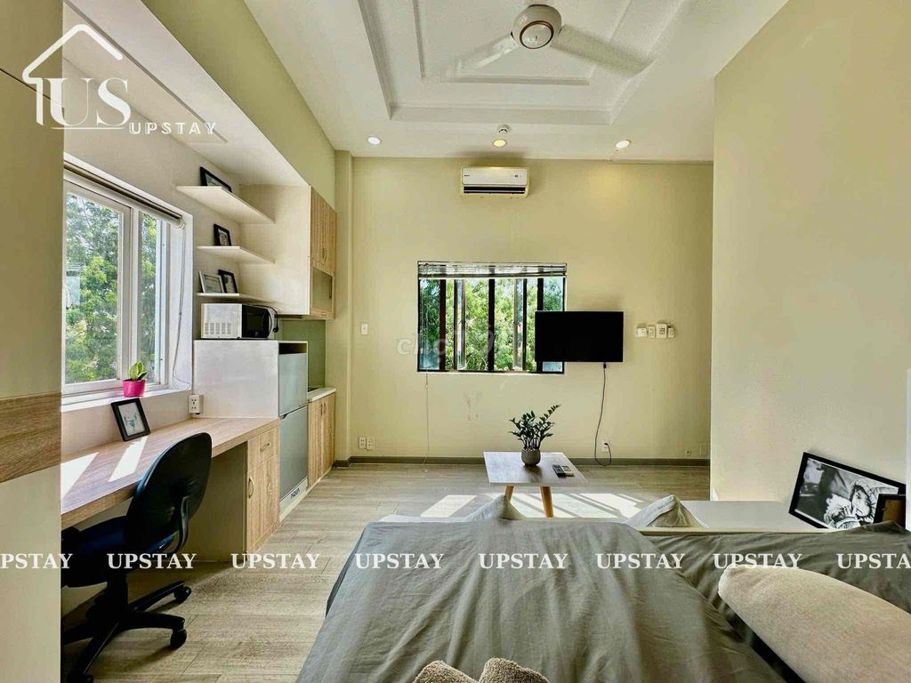 the actual picture - the sky window studio full interior near the coast