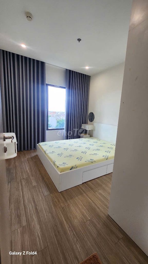 Rent a bedroom plus origami in 9th District.