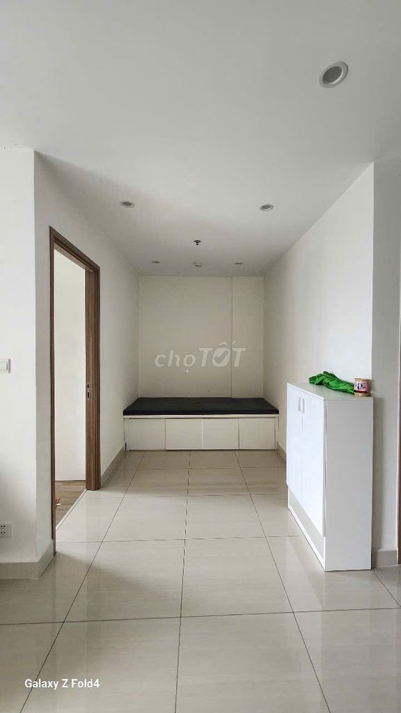 Rent a bedroom plus origami in 9th District.