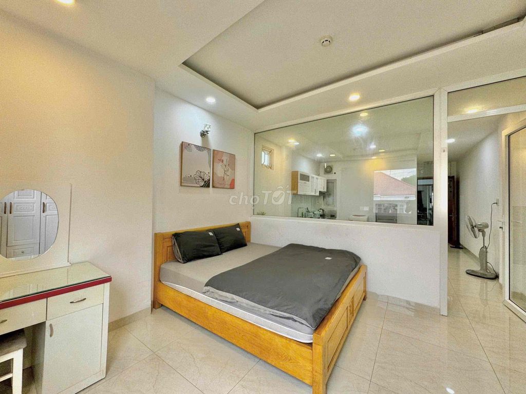 1 .45 m .2 room wide . . . Full interior - Hòa Hưng, District 10