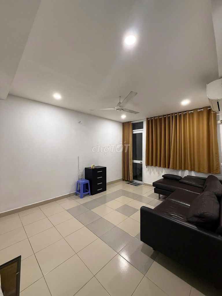 Rent Screc Tower District 3-- 60 M2 -- a full interior bedroom-- 10 million a month.