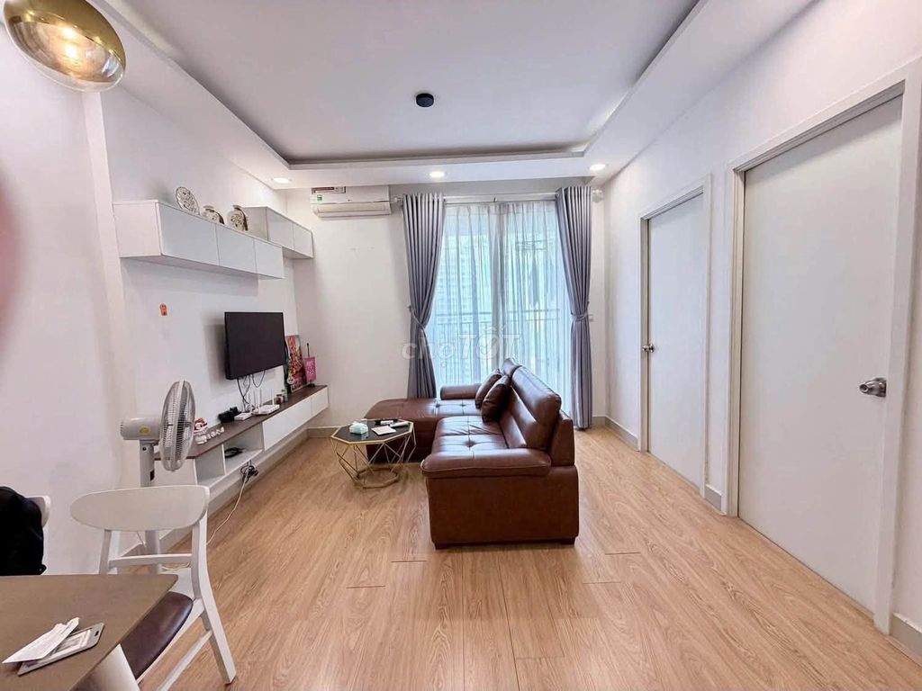 The 1st bedroom costs 8 million M2 at The Park Residence.