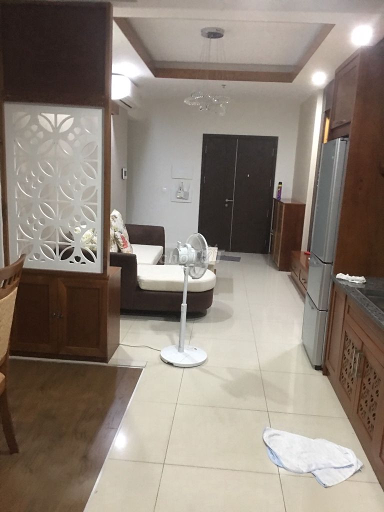 Rent Cộng Hòa Plaza-- tb-- tall floor, nice view, 12 million a month.