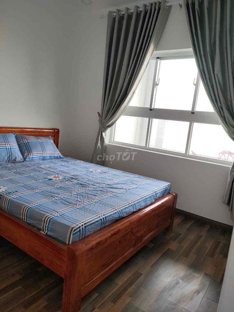 Rent Citizen Trung Sơn-- two bedrooms, two bedrooms, full of 'em.