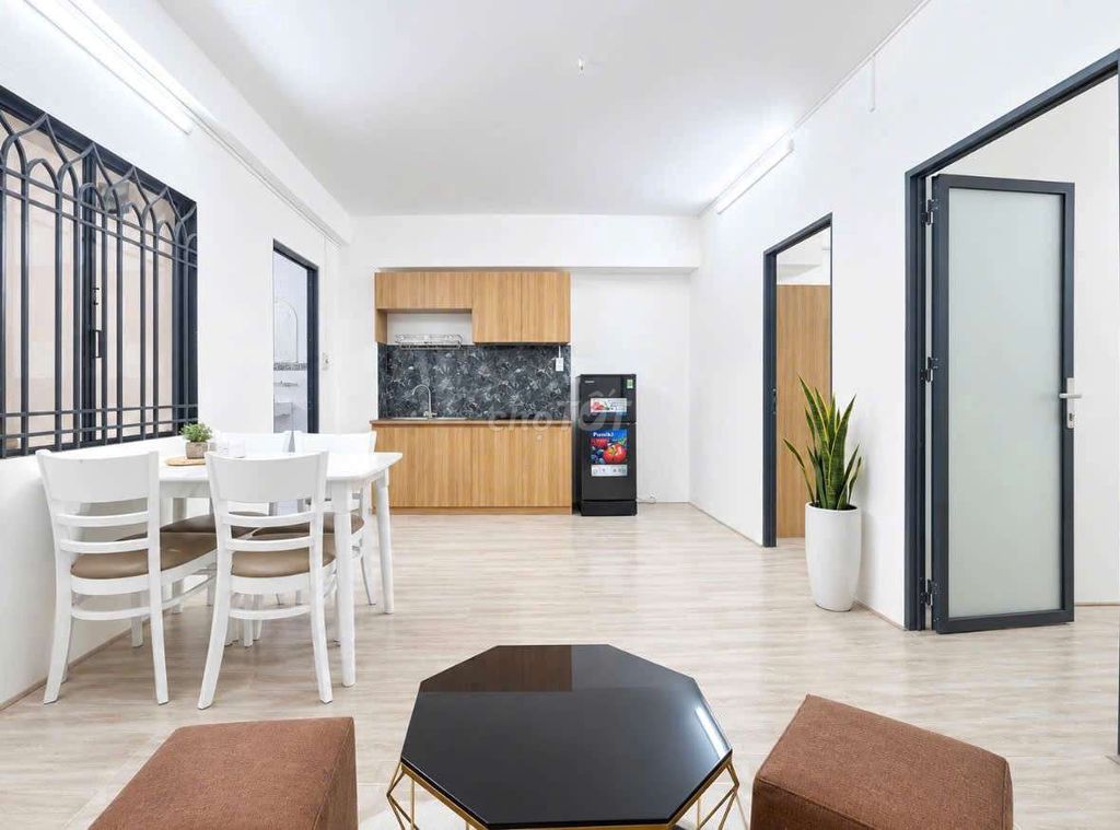 Rent the two bedrooms plus a new living room 100 percent near the shower.