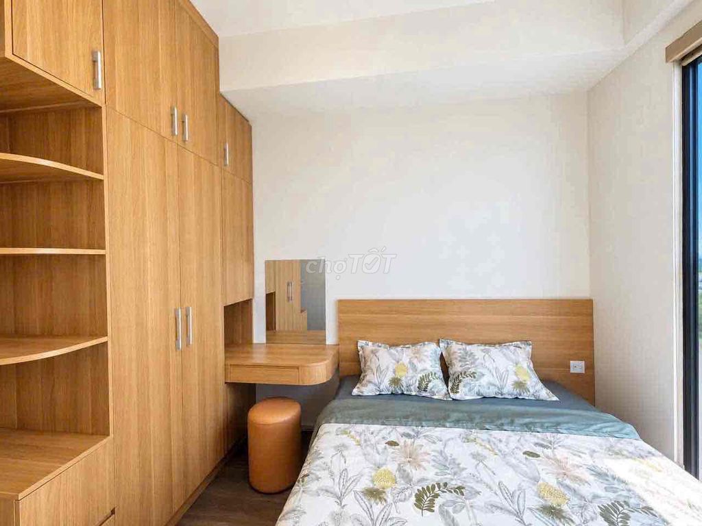 [Victoria Village] - Rent two bedrooms to finish the interior.