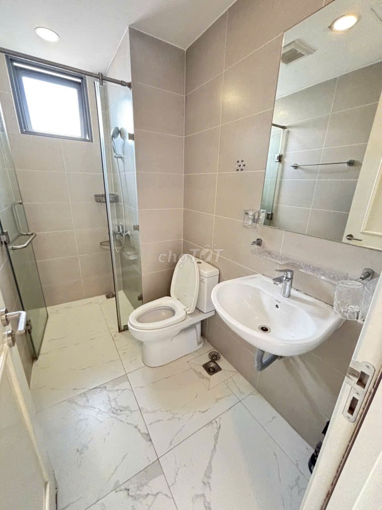 Rent the two bedrooms at the largest area of 117 feet.