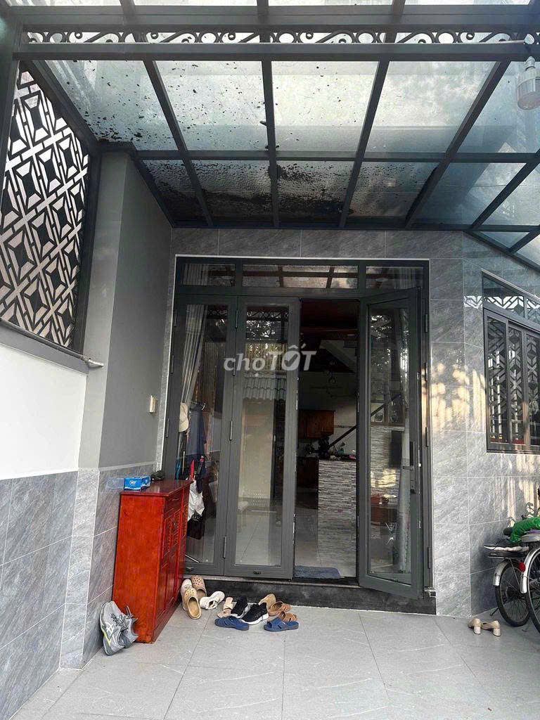 Rent it to 4 S Linh Đông-- 4th floor bedroom-- 4 toilets at + vpcty + learning