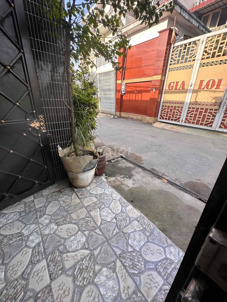 Rent a big yard, An Phú Đông 3,2 bedrooms.