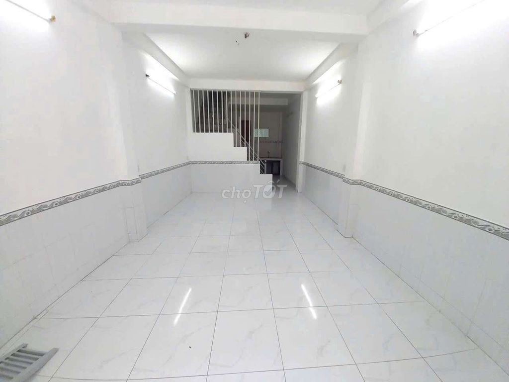 House 1 .1 .2th floor bedroom 4 x 15 m. Huỳnh Tấn Phát near kcn Tsun Shun