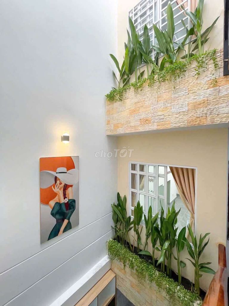 Rent 4 X17 M 3 3 floors plus 4 new toilets 100% Y-shaped Hxt Lê Trọng Tấn