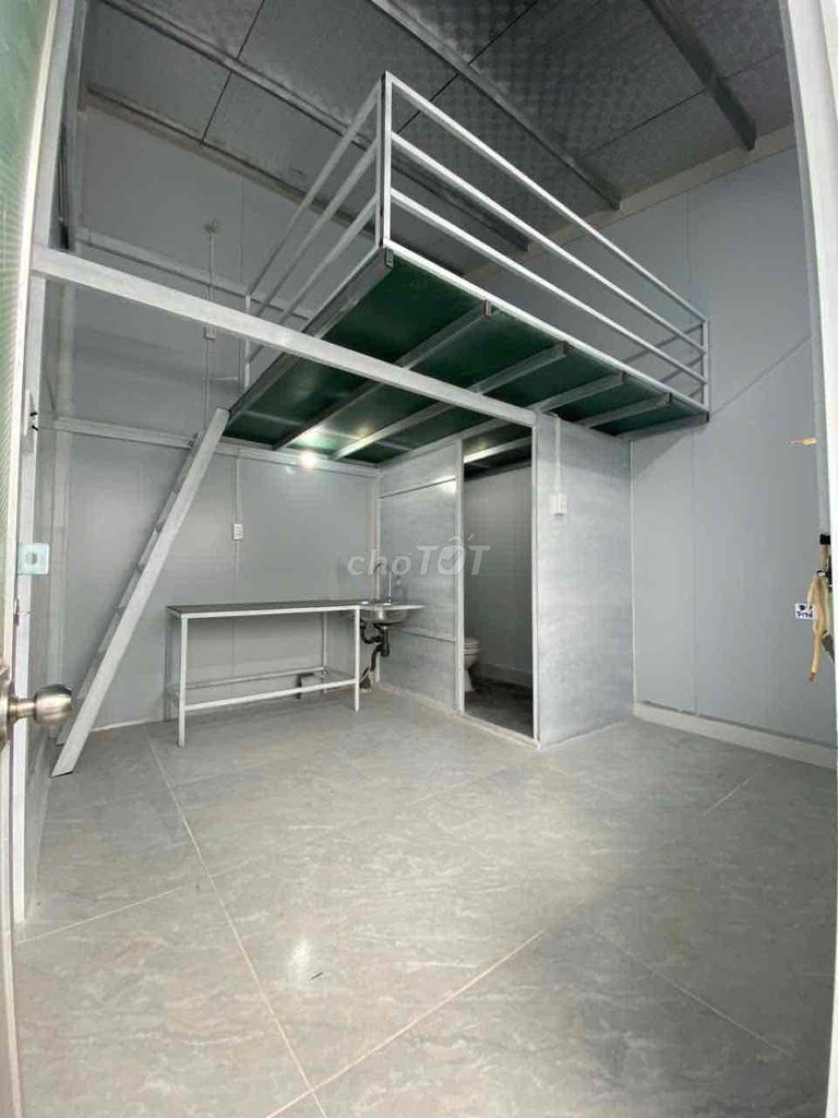 Rent an alley room to the door