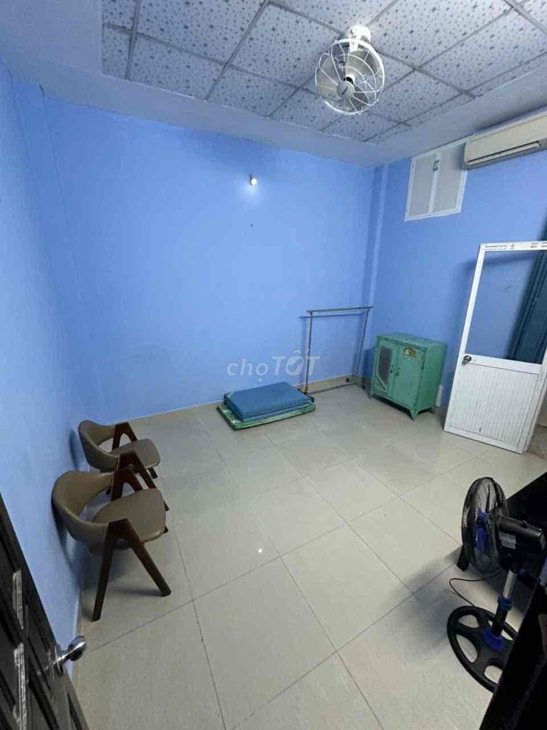 chill's room for people who like it