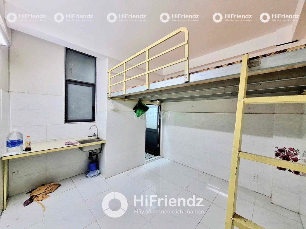 student room - near huit - elevator furniture