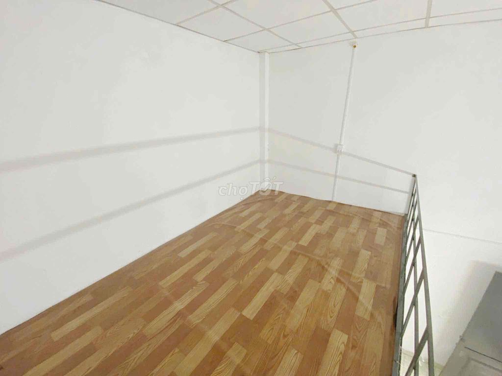 The open room is on 18th, Linh Trung, Thủ Đức.