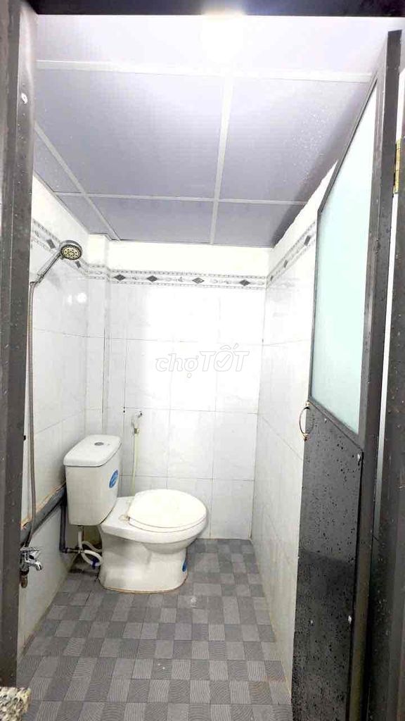 The open room is on 18th, Linh Trung, Thủ Đức.