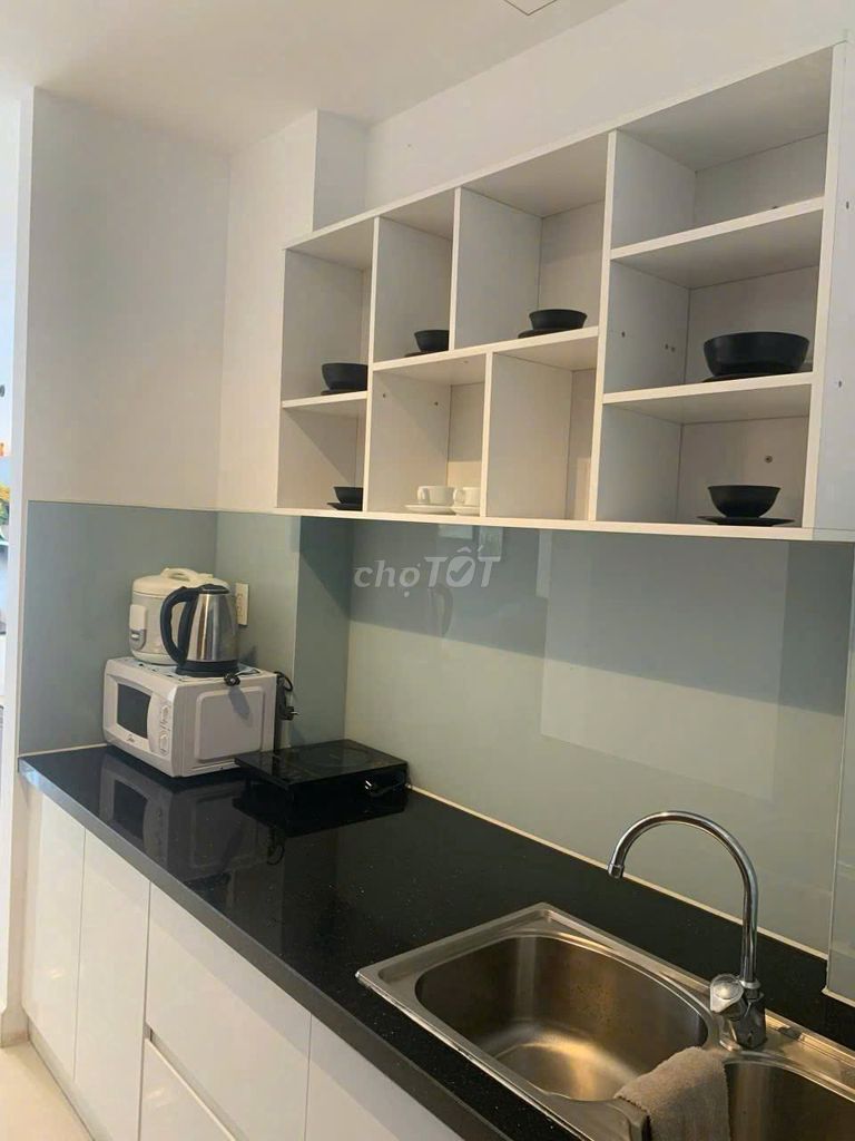 Rent Sky Center, Deluxetel, 36m2, no furniture, 10 million