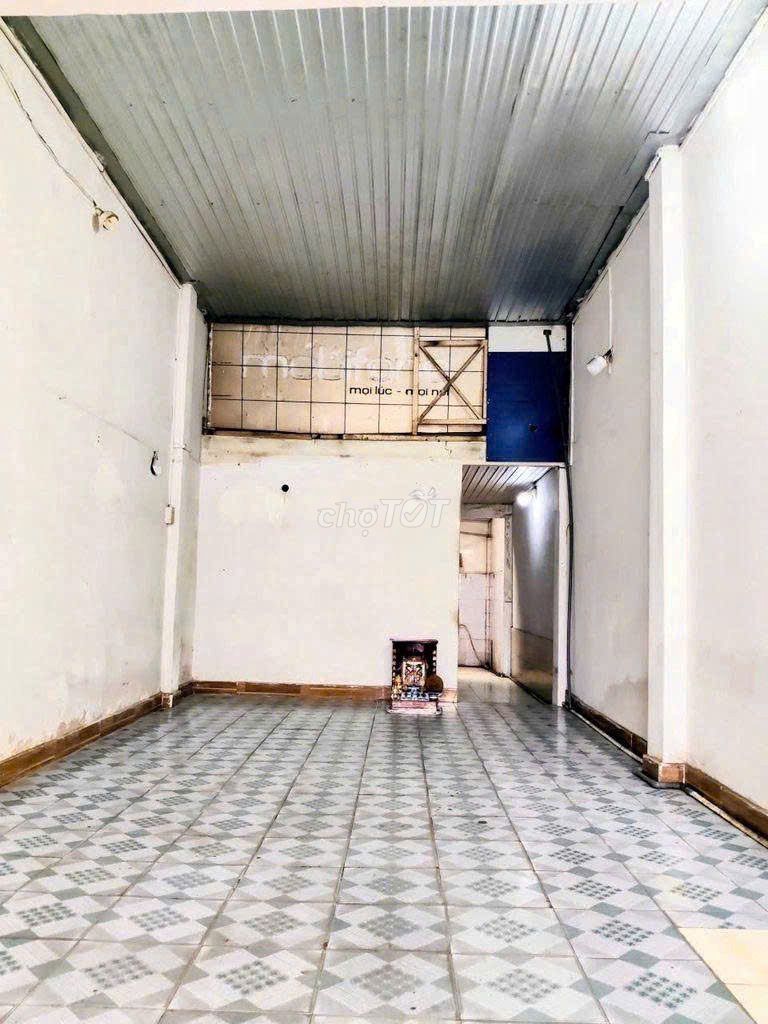 Rent a Phan Văn Trị, 011 11, Q. Bth, 17 million.