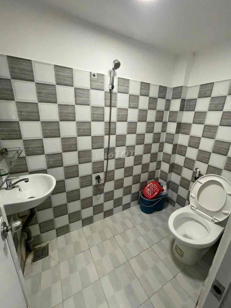Rent a front house on số 9–216, Gò Vấp near the S-S School of Wudan
