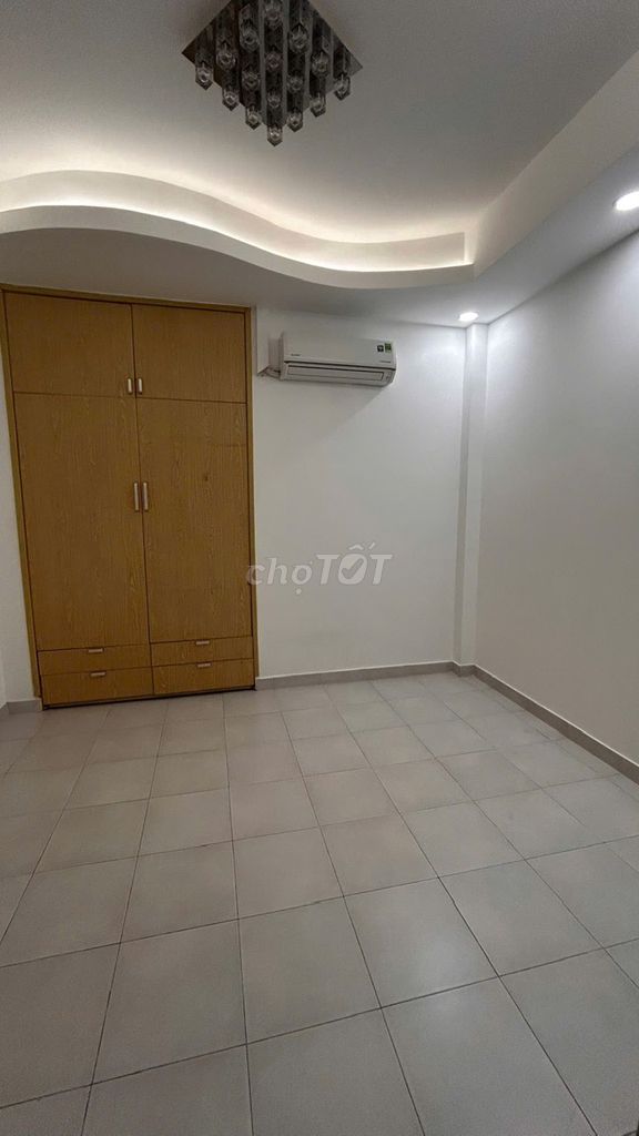 Rent a nice new house at Tân Hưng, 7-- 128 M2, 4 bedrooms, 17 million a month.