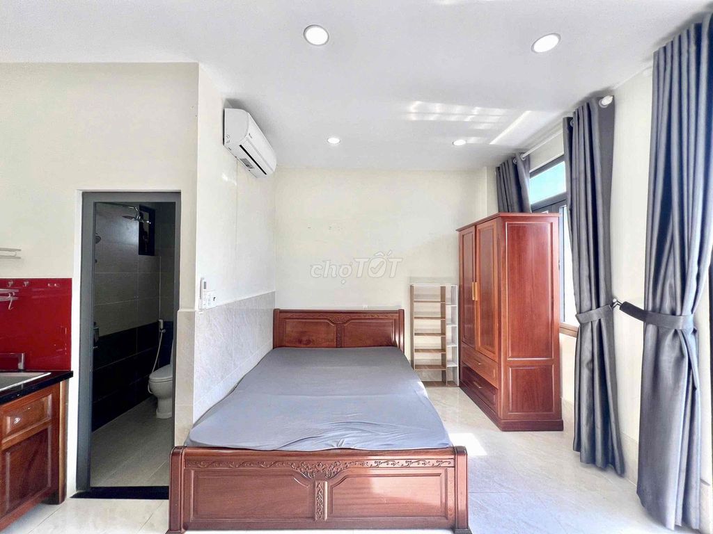 - Full interior furniture right here.