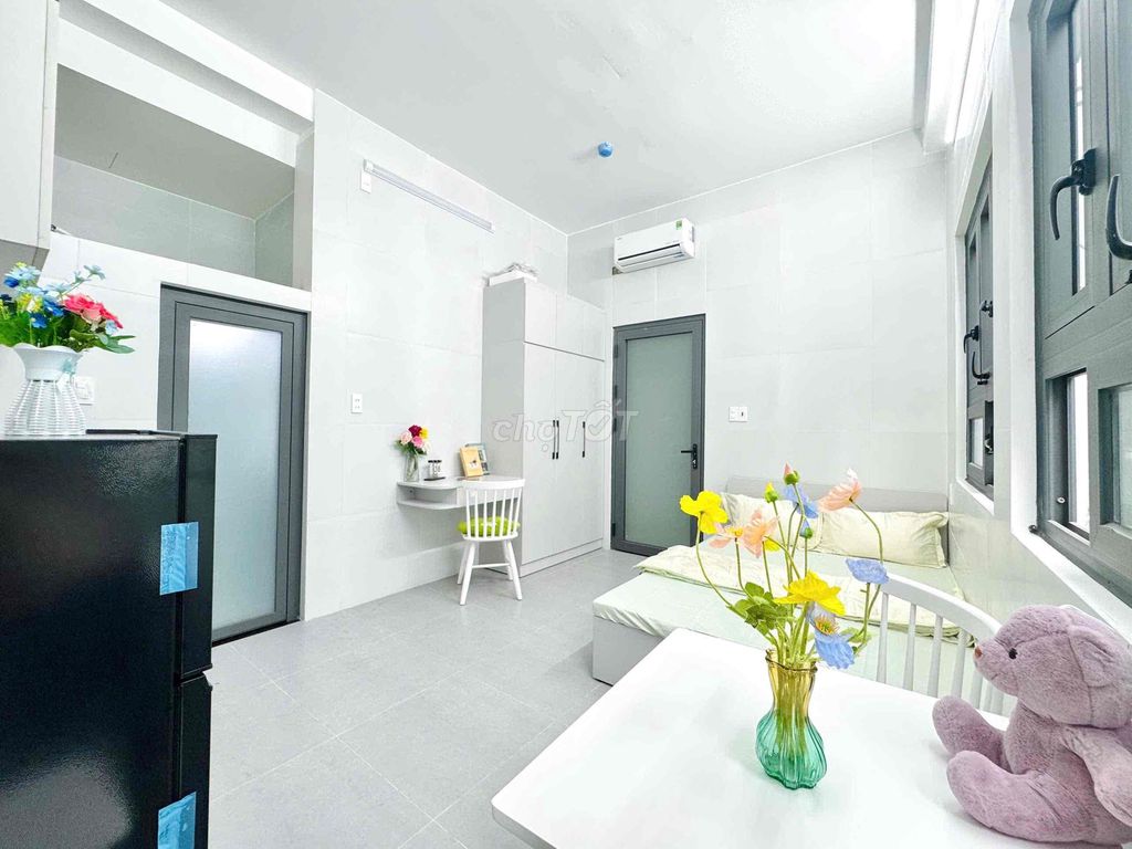 The studio apartment--the sky window--Tân Phú-- Close to hu.