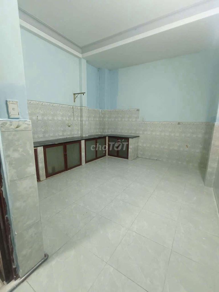 Rent four six floors over two ps. By the market 5 Vĩnh Lộc B New Society