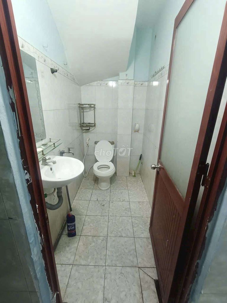 Rent four six floors over two ps. By the market 5 Vĩnh Lộc B New Society