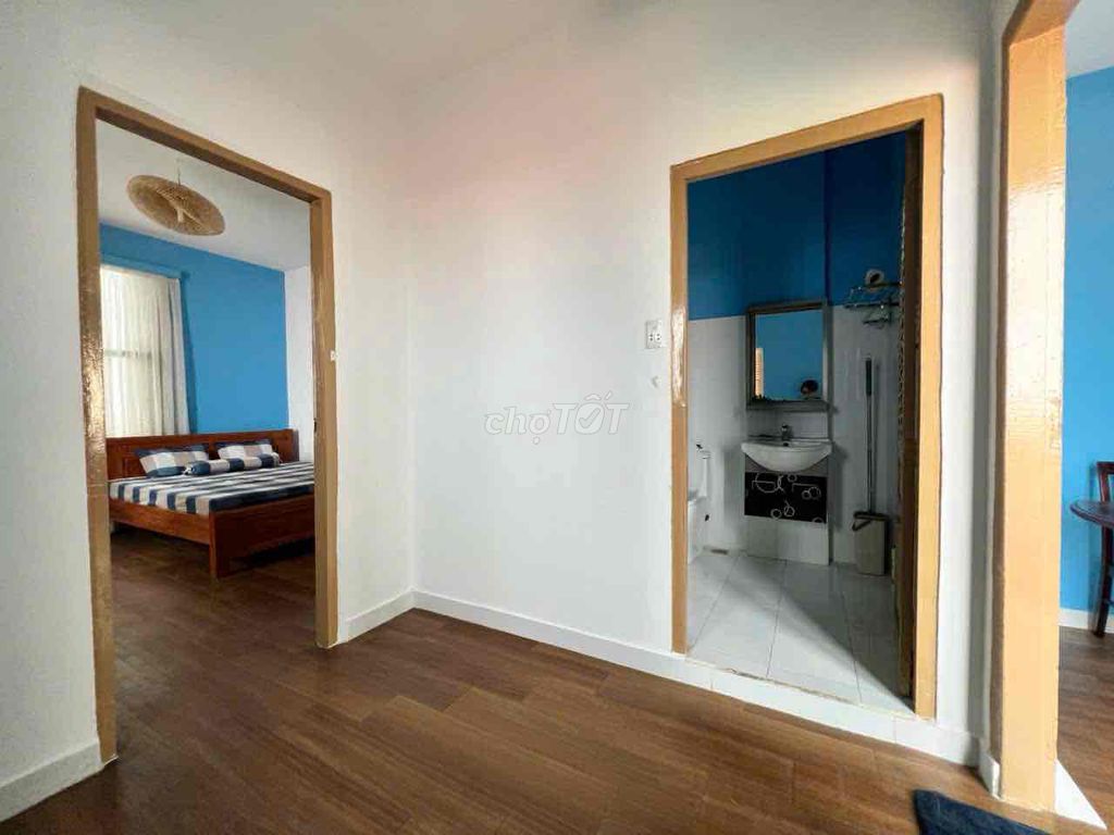 Rent building for vintage street, unique sg, 50 meters2