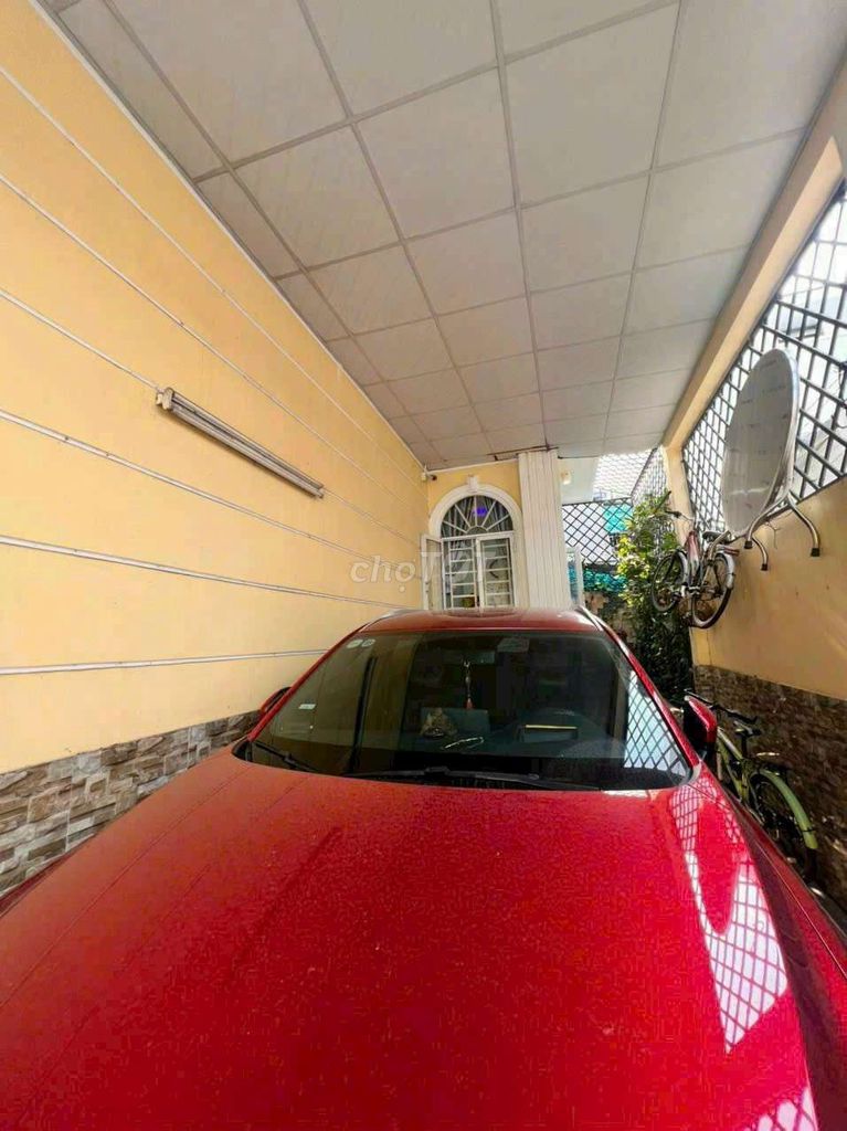 There's a garage in the garage for rent. The area of 7 M 15 M - Huỳnh Tấn Phát - Nhà Bè