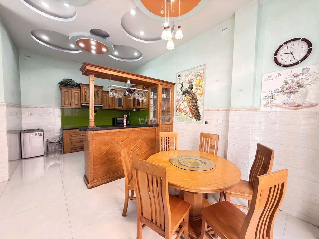 There's a garage in the garage for rent. The area of 7 M 15 M - Huỳnh Tấn Phát - Nhà Bè